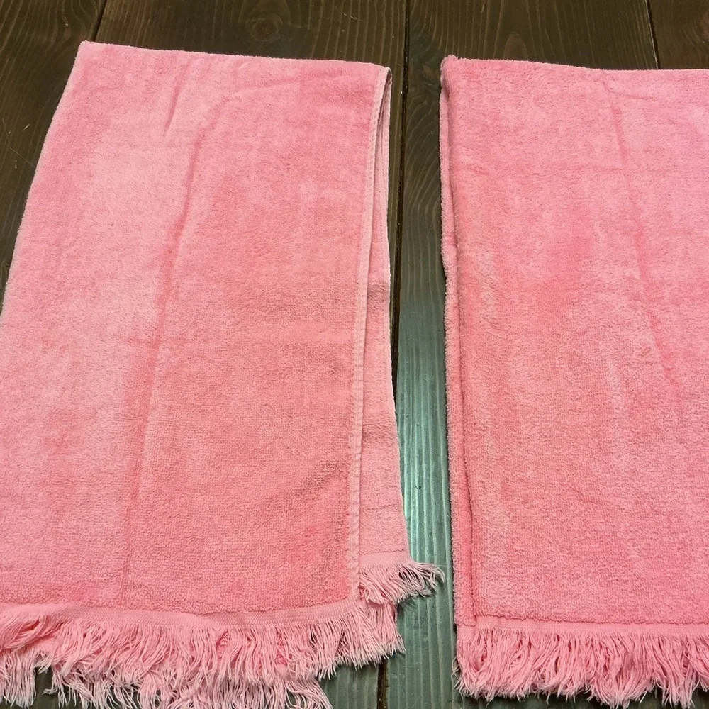Vintage pair of Bath towels